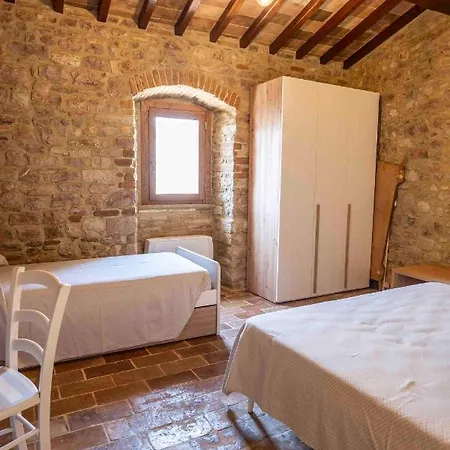 Cerqueti - Casale San Pietro In Valle Apartamento