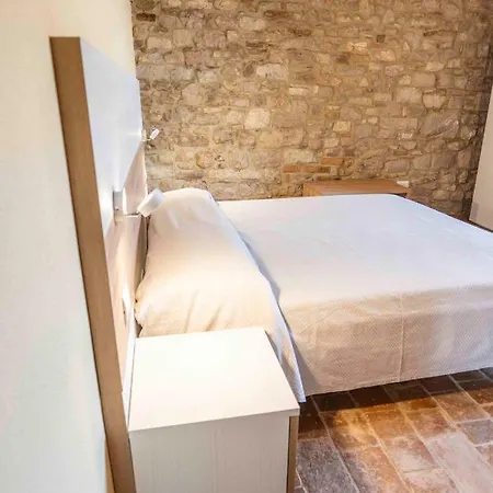 Abbazia San Pietro In Valle *